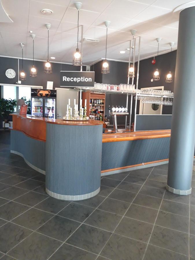 Hotelli Kaustinen Esterno foto